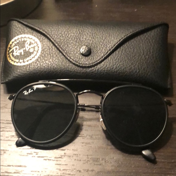 round double bridge black